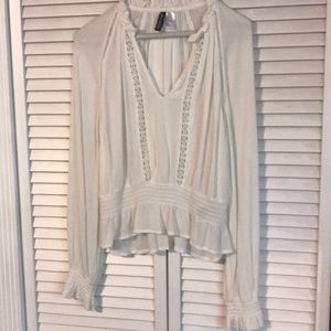 Brand new women’s white ruffle BOHO shirt S